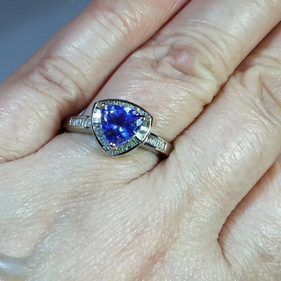 14k AAA Tanzanite Diamond Ring - Picture 2 of 5